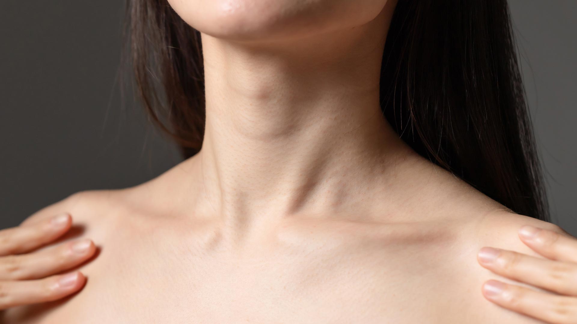 Amazin U - Nefertiti Neck Lift (Platysma Bands)