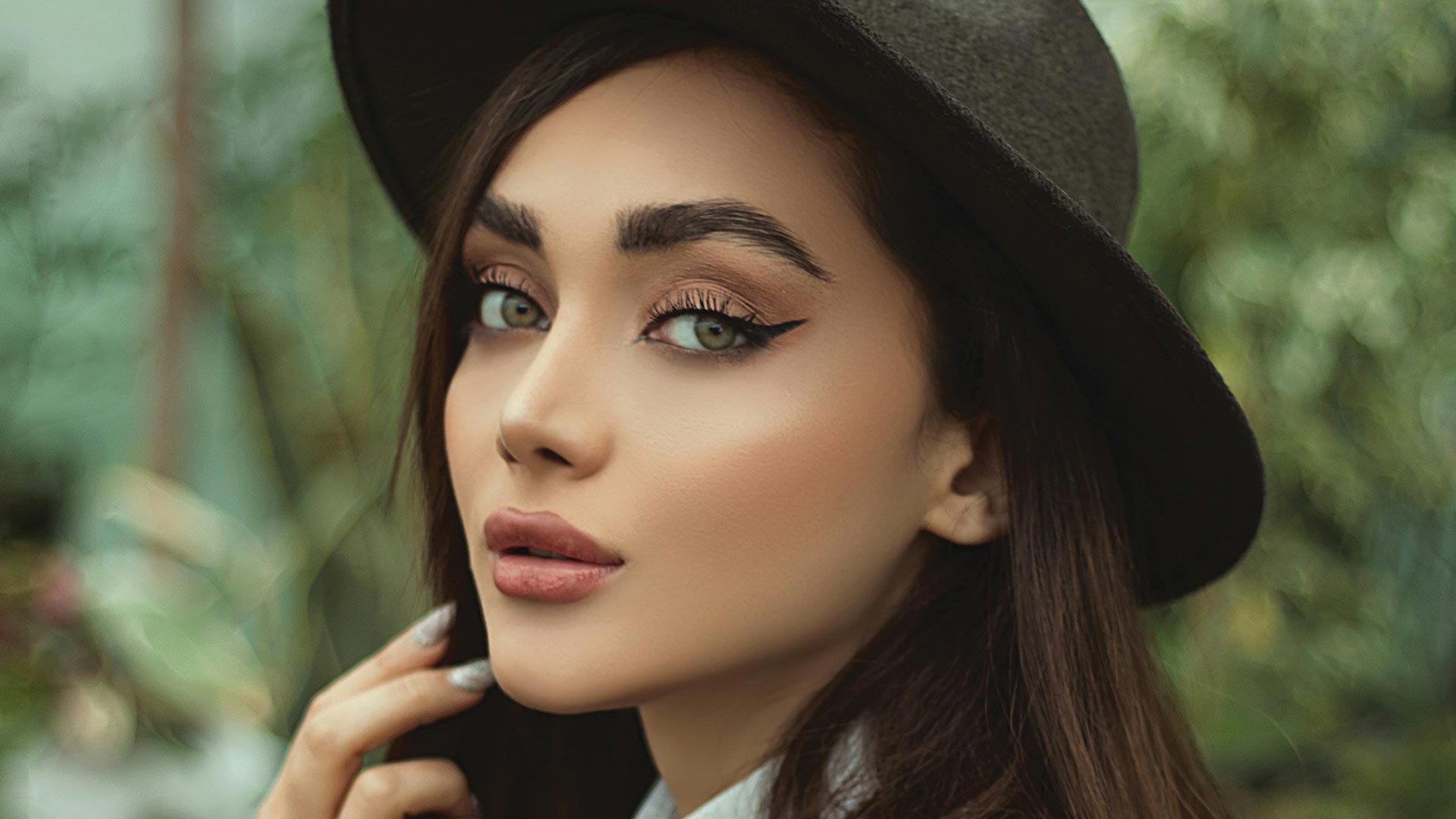 Amazin U - Jawline Filler Treatment