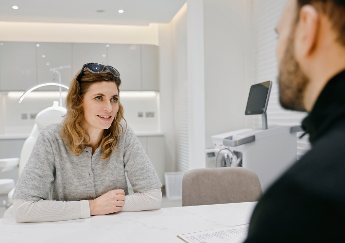 Amazin U - Consult Listening